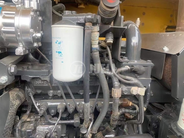 Komatsu PC70-8