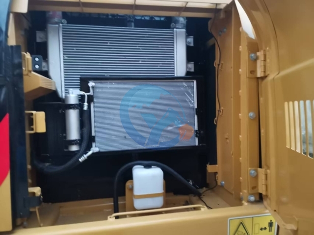 Caterpillar CAT320D2