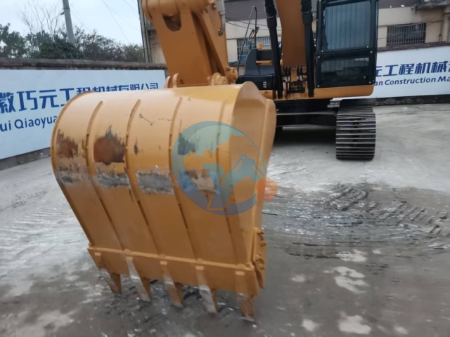 Caterpillar CAT320D2